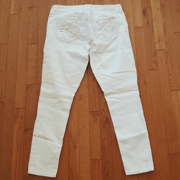 7SEVEN JEANS,SKINNY,EMBELLISHED BACK POCKETS, SMALL ZIPPERED POCKET TAPERED LEG - Picture 4 of 16